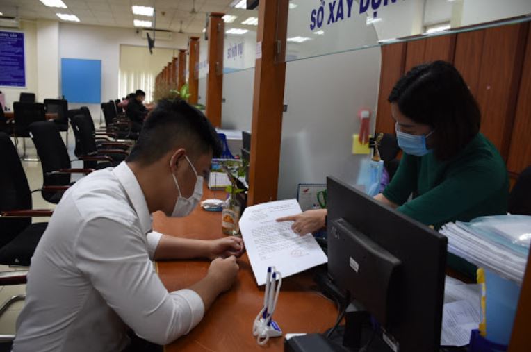 Dịch vụ sang tên sổ đỏ nhanh, chi phí thấp tại văn phòng công chứng Nguyễn Huệ