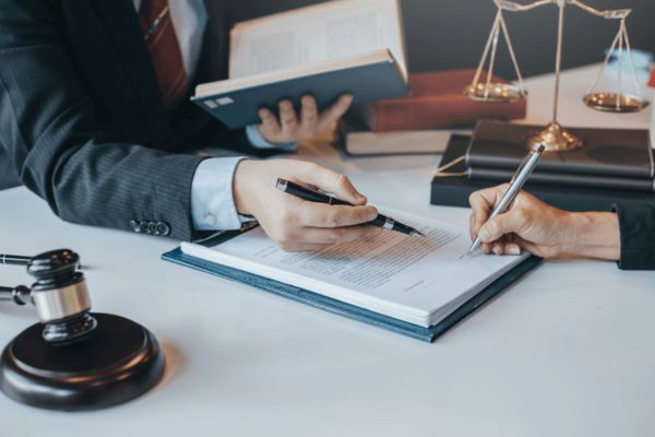 công chứng chia tách đất đường đi chung