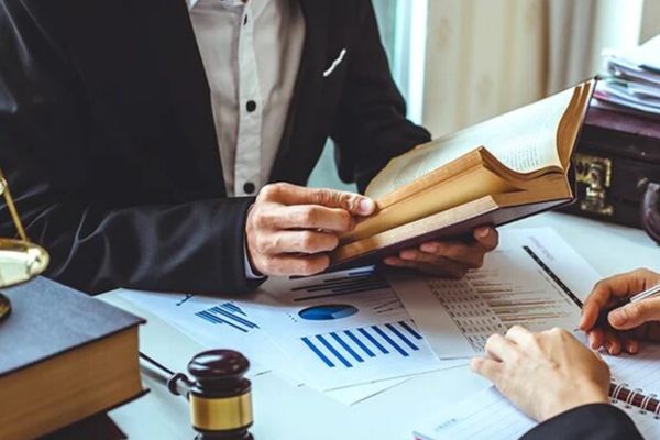 Phí công chứng ngoài trụ sở