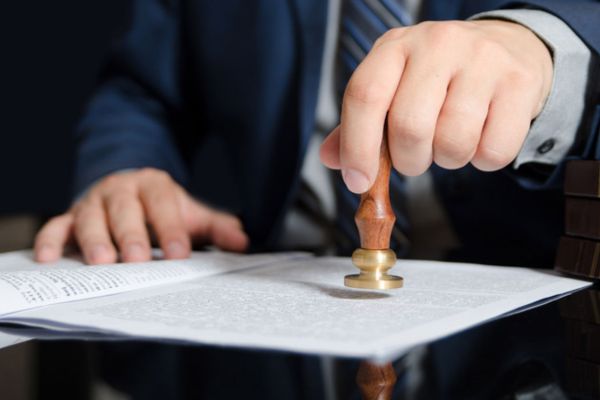 Góp vốn bằng tiền mặt