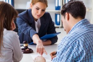 Thực hiện công chứng bán nhà